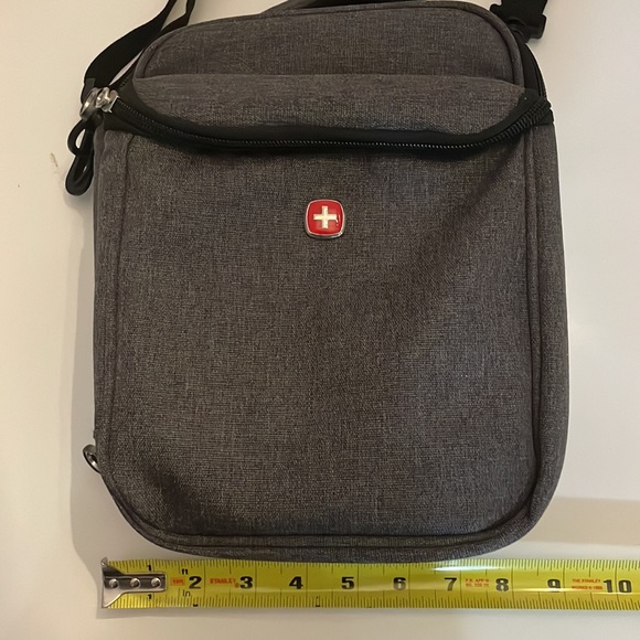 Never Used SwissGear Insulated Cooler Lunch Bag - Picture 15 of 15